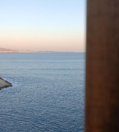 Blue Seaview Suites Piraeus Ngoại thất bức ảnh